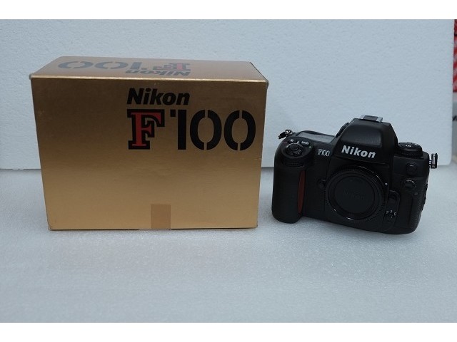 F100 con imballo originale F100 con imballo originale