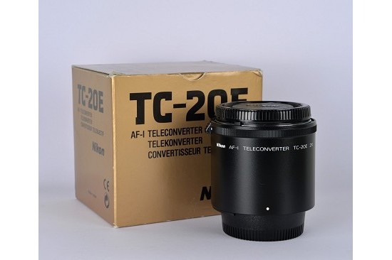 Nikon Teleconverter TC-20E
