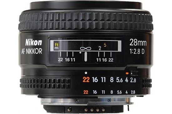 Nikon Nikon 28mm. AF-D F. 2.8